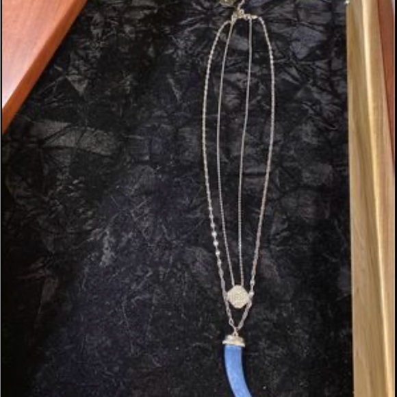 2 in 1 BEAUTIFUL NWT WHBM CONVERTIBLE DOUBLE PENDANT NECKLACE. Silver tone. - Picture 3 of 8